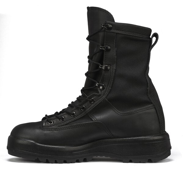 818627_mens-700v-boots_t600.